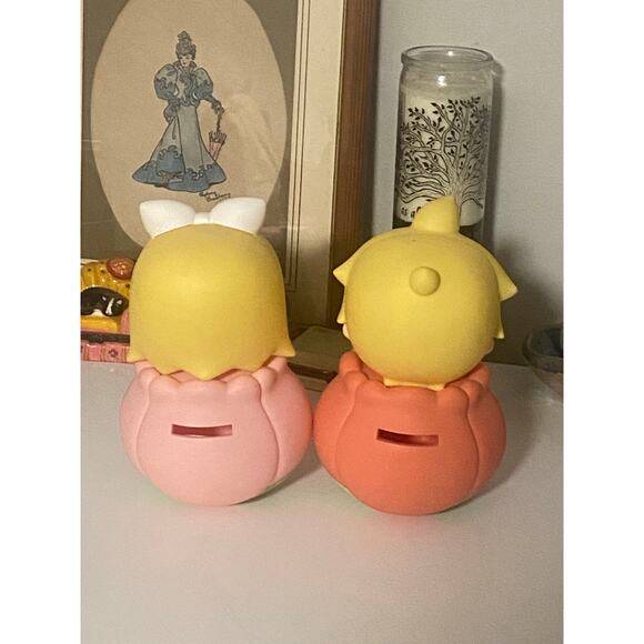 Rare Vintage 2014 Ichiban Kuji C Prize – Tulip Coin Jars (Rin & Len Ver.) - Picture 2 of 4